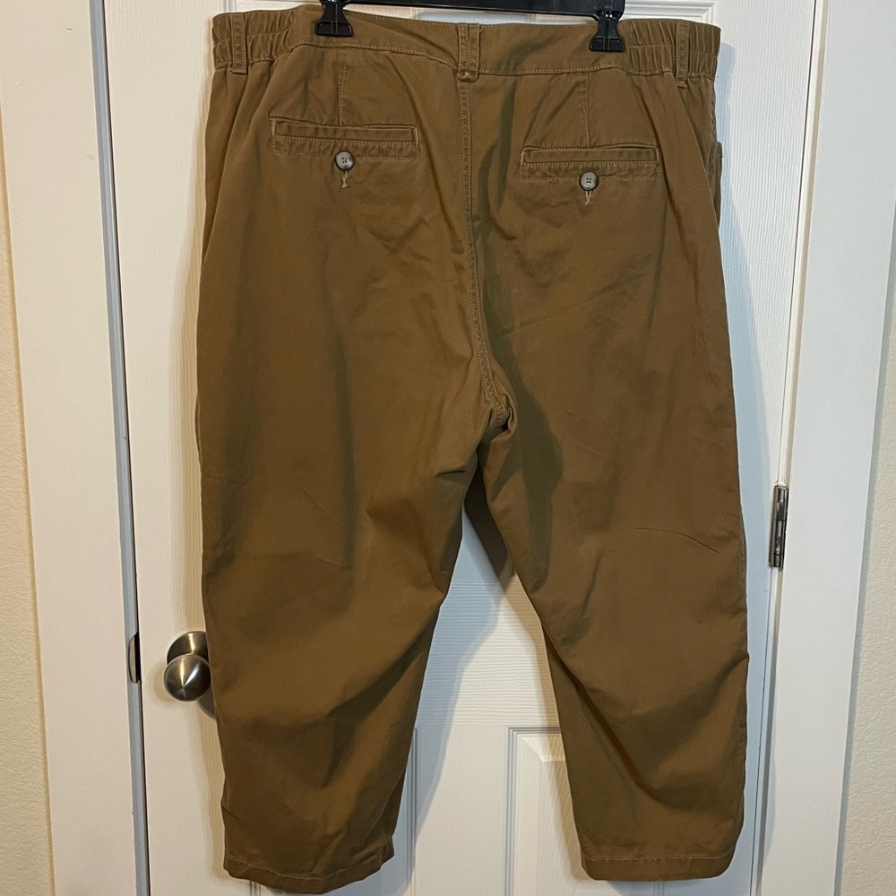 Eddie Bauer dark tan khaki ‘Blakely’ capri pants plus sz 20W - Picture 11 of 13